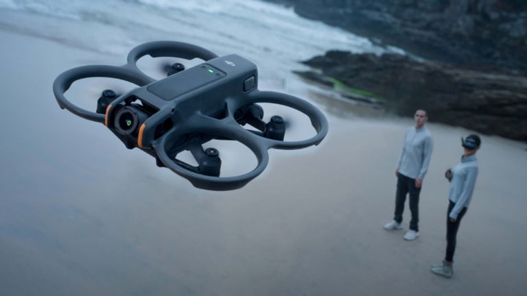 Tres baterías, gafas FPV y control total: así es el combo más salvaje de DJI que hoy está de oferta
