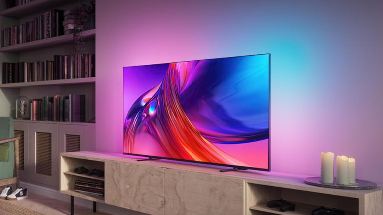 Si quieres cine en casa prueba con la TV QLED 4K con Ambilight de 55 pulgadas, a precio de locura