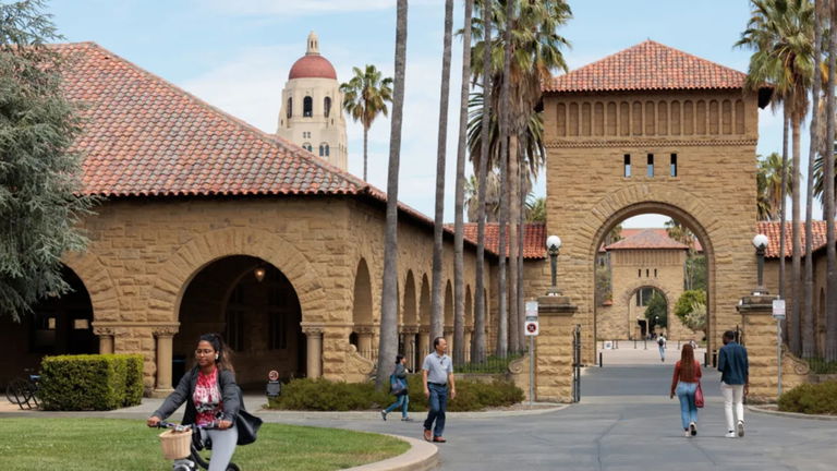 Despedida de Stanford se venga: cambia datos oncológicos por un arsenal de insultos