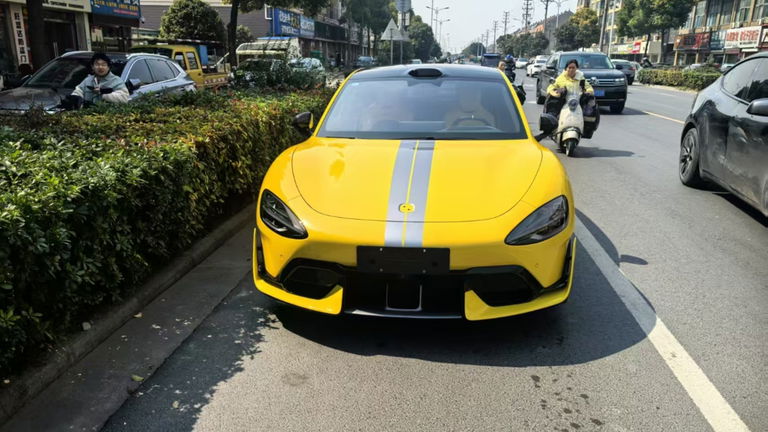 España, un paso más cerca del futuro: la DGT pone en marcha las pruebas de coches 100% autónomos