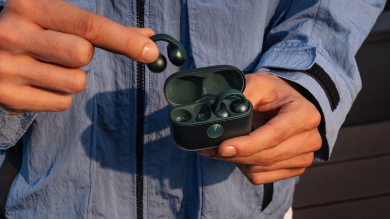 Nuevos motorola moto buds loop y moto watch fit: unos nuevos auriculares y smartwatch para conquistar el mercado