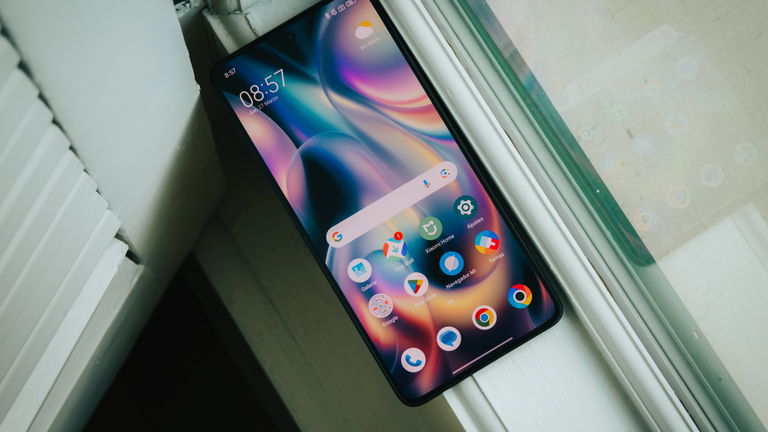 Hunde su precio el mejor POCO hasta la fecha: Snapdragon 8 Elite, pantalla 2K y 120 W