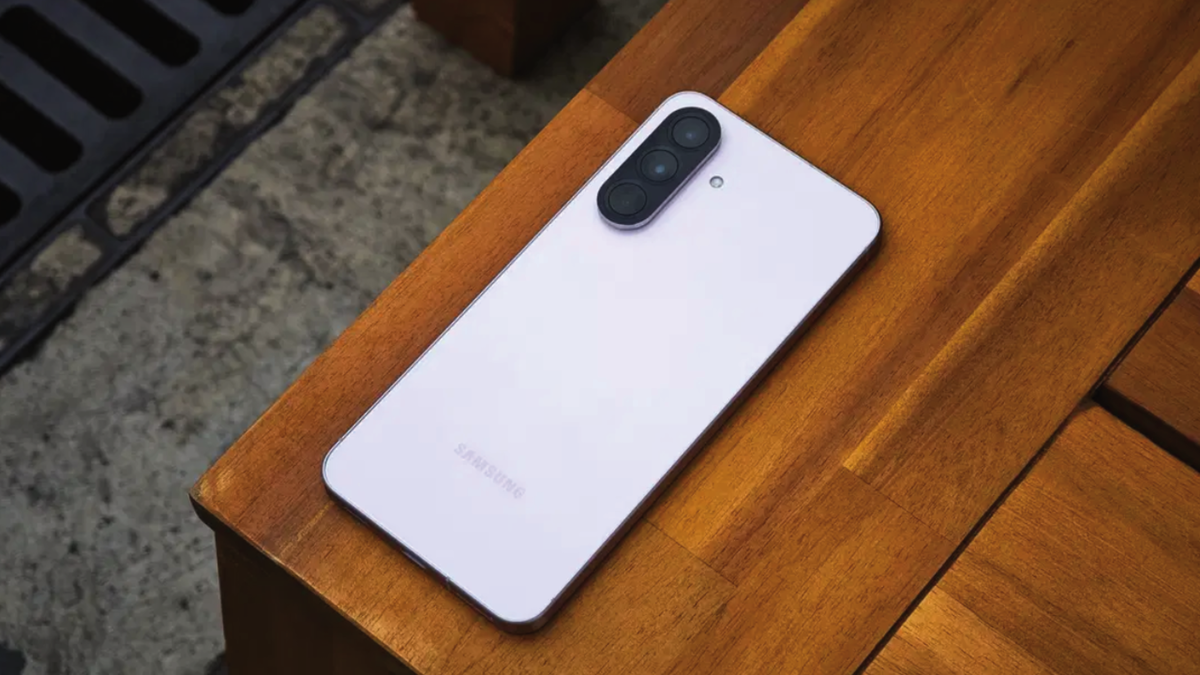 Este Samsung es el rey de la gama media y ya está más...