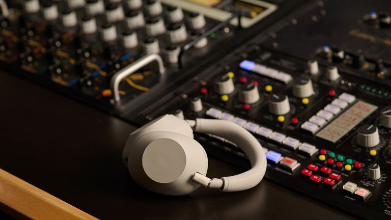 Sony nos sorprende con sus WH-1000XM6: 12 micrófonos para una cancelación de ruido nunca vista