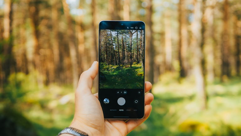 Este móvil gama premium de Samsung baja de 1379 euros a 640 en una de las mejores ofertas de este Black Friday