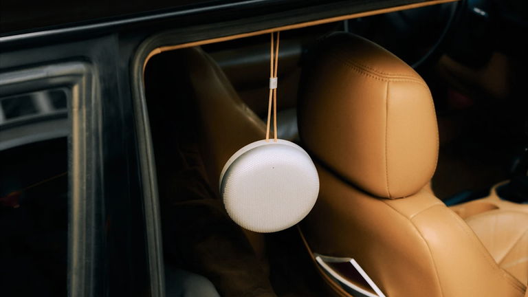 ¿Un altavoz que dura 10 años? Bang & Olufsen da una lección a la industria con su nuevo Beosound A1