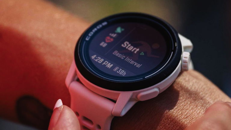 El reloj inteligente deportivo ideal por 250 euros: ultracómodo, GPS de doble frecuencia y 14 días de batería