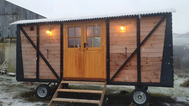 La casa prefabricada más encantadora es este pequeño vagón de tren