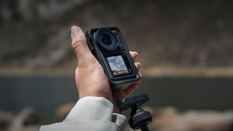 Ideal para deportes extremos: cámara de acción de alta gama con baterías extra y palo selfie a un precio de escándalo