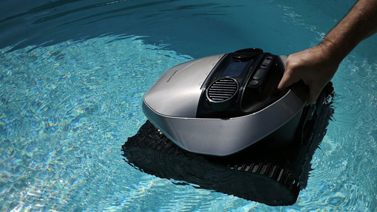 Los mejores robots limpiafondos calidad-precio: limpia tu piscina sin esfuerzo