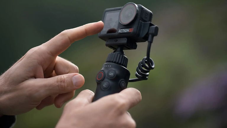 La mejor alternativa a GoPro es este modelo de DJI con sensor Sony, doble pantalla OLED y un precio absolutamente rompedor