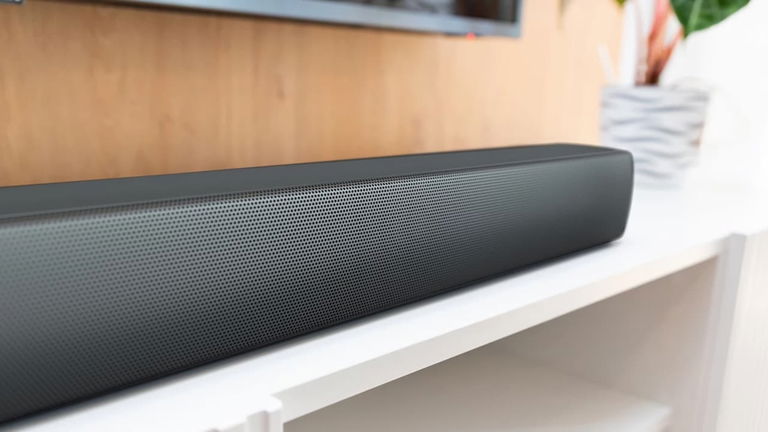Por solo 60 euros esta barra de sonido Philips puede convertir tu salón en un cine