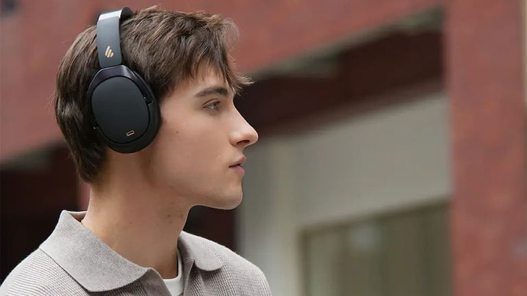 Ni JBL ni Sony: estos cascos vienen con ANC, audio de alta resolución y batería para 55 horas por menos de 100 euros