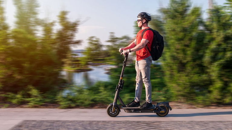Potencia y kilometraje por muy poco: esta bestia de 800 W es uno de los mejores patinetes eléctricos baratos que puedes comprar ahora mismo