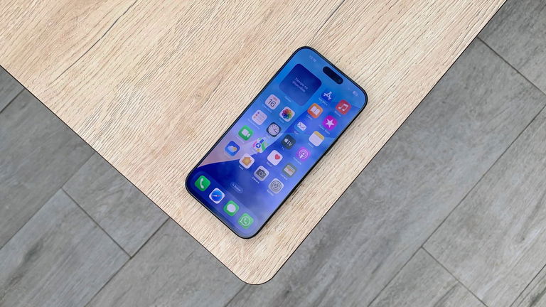 El iPhone 16 Pro se despeña precipitadamente hacia su mínimo histórico en esta oferta de Amazon