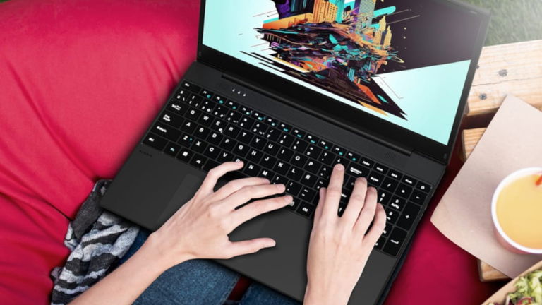Nada más y nada menos que 1TB SSD, con i5 y 16GB de RAM... ¡por menos de 400 euros!