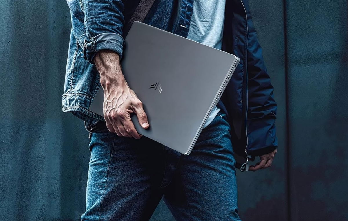 Este ordenador portátil con 16 GB de RAM y 5000 mAh se...