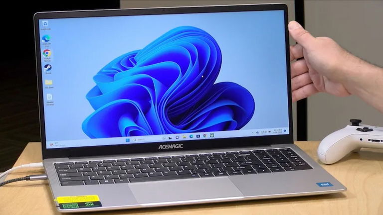 16 GB de RAM, SSD de 512 GB y pantalla de 15,6 pulgadas: este baratísimo portátil es ideal para estudiantes