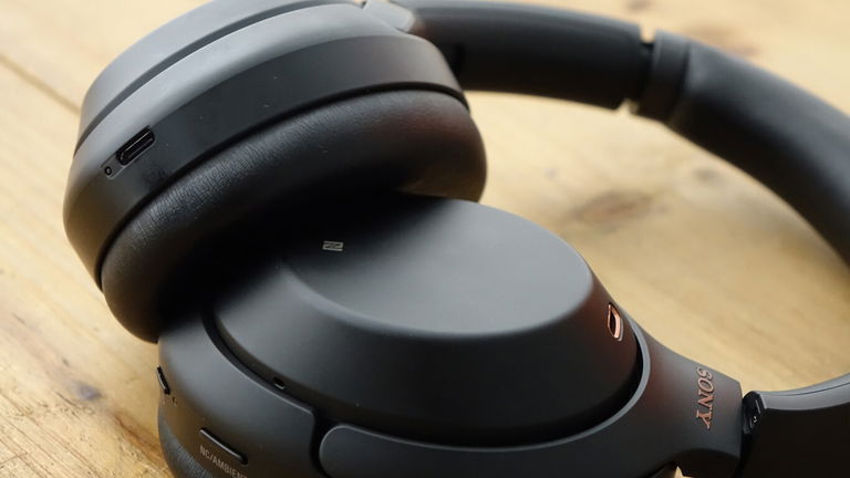 Descubren un fallo de seguridad en auriculares Bluetooth de marcas como Sony y JBL expuestos a espionaje