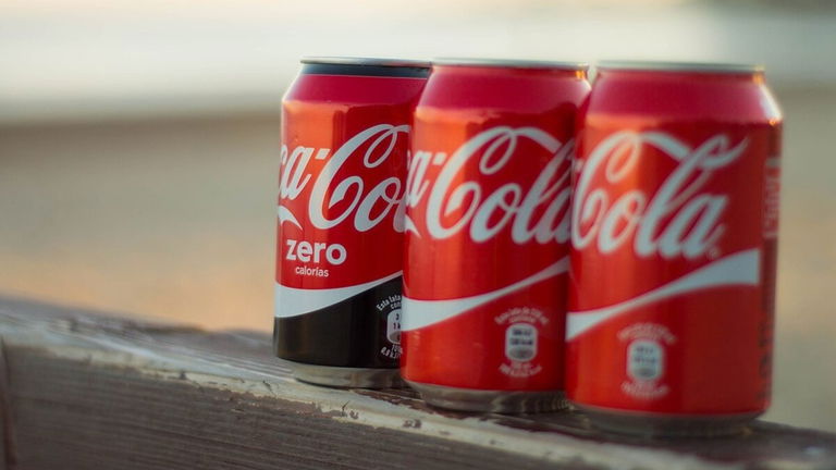 ¿Máquinas expendedoras inversas? Coca-Cola ha comenzado a instalarlas, y tiene un gran motivo para ello