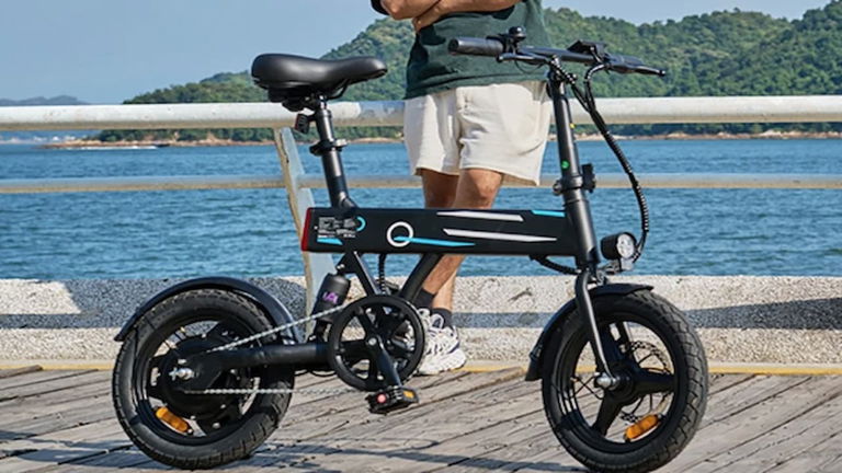 Bici mini, precio mini: este modelo de 2025 con autonomía para 40 kilómetros está a un precio de absoluto derribo