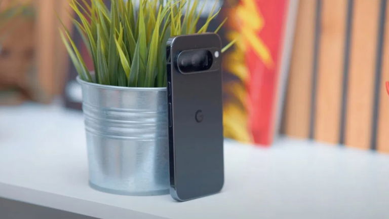 Un prototipo del Google Pixel 10 se deja ver en fotos reales por primera vez