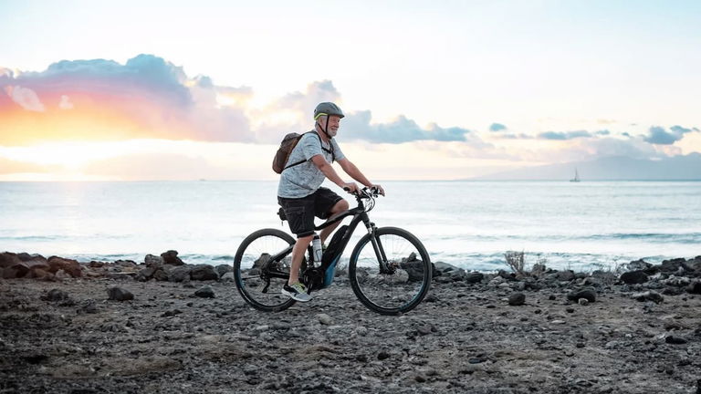 Esta bicicleta de montaña eléctrica está a precio de derribo: no hay modelos como este tan baratos