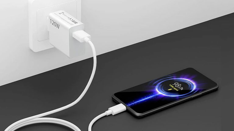 AliExpress ha derribado el precio de los cargadores de 67 W: este modelo es una compra bestial por menos de 3 euros