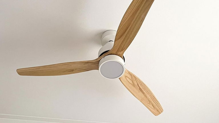 No hay mejor forma de comenzar el verano: ventilador de techo con descuento y temporizador