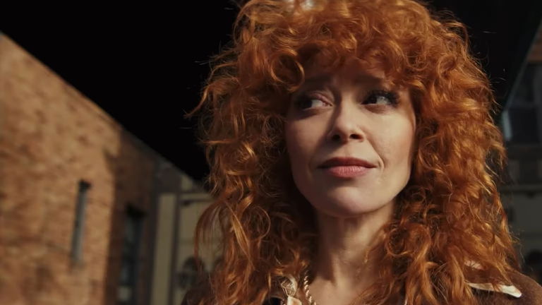 Natasha Lyonne, protagonista de 'Poker Face', no entiende las críticas hacia el uso de la IA en su película: "Me convertí en una especie de Darth Vader"