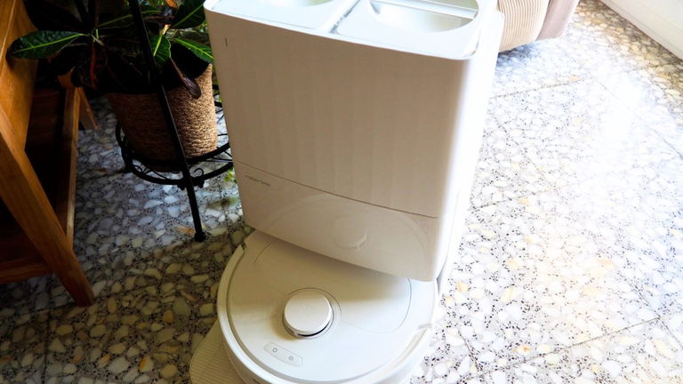 Roborock QV 35S, análisis: el nuevo robot aspirador que hará que te olvides de que hay que barrer y fregar la casa