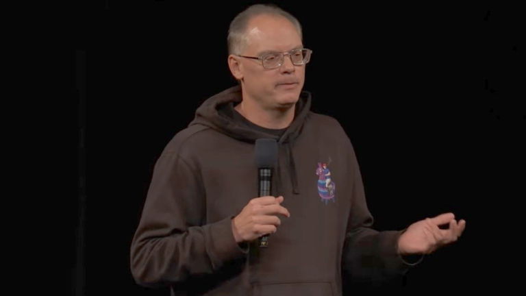 El CEO de Epic Games, furioso con Apple tras la última actualización de la App Store: "se burla de la competencia justa"