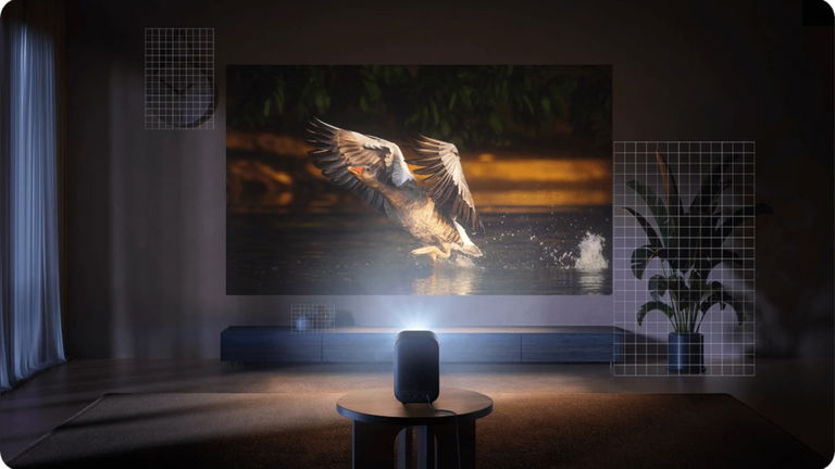 Este proyector de Xiaomi convierte cualquier pared en una pantalla gigante por muy poco
