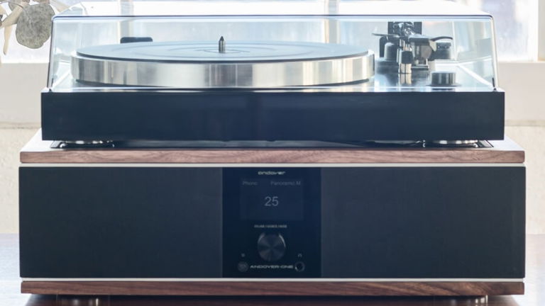 Este equipo lo tiene todo para que tu tocadiscos suene como nunca, sin ocupar media casa