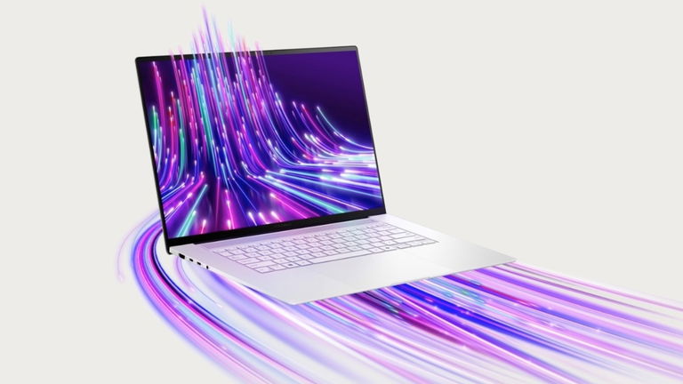 Menuda locura: portátil con 32 GB de RAM, pantalla OLED a 120 Hz y el mejor chip de AMD con más de 300 euros de descuento