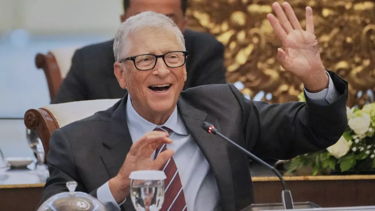 Bill Gates, fundador de Microsoft, se sincera estando borracho: &quot;Voy un poco borracho esta noche, así que no soy muy coherente&quot;
