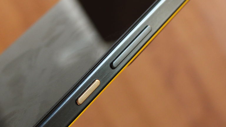 La batería más bestia del año: este smartphone de 439 euros es un alta gama con (casi) todas las letras