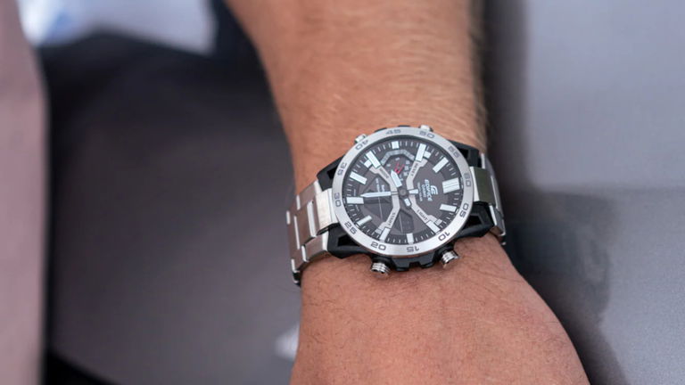Este Casio no es un reloj, es una máquina de precisión inspirada en la Fórmula 1