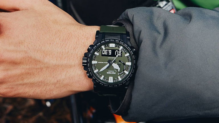 Este Casio no es un smartwatch, es mejor: un instrumento fiable, con batería infinita y preparado para todo