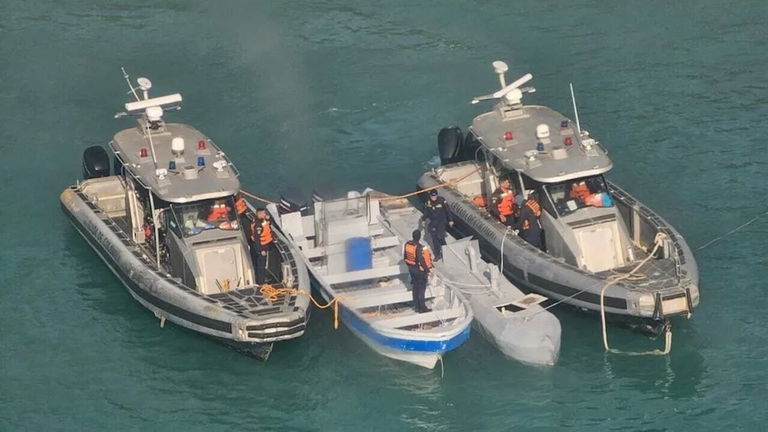 El narcotráfico ya tiene sus propios drones marinos: interceptan el primer 'narcosubmarino' sin tripulación controlado por satélite gracias a Starlink