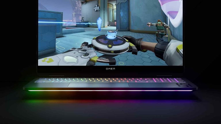 Casi 700 euros menos por el portátil definitivo: pantalla de 240 Hz, 32 GB de RAM y gráfica RTX 5070 Ti