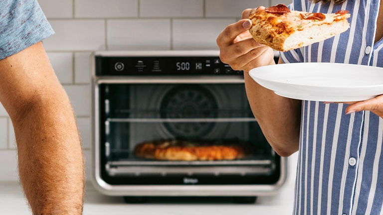 El mini horno multifunción más completo cae de precio: 10 funciones, portátil y 60 euros de descuento