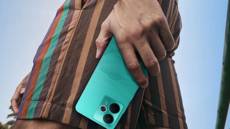 ¿Alrededor de 200 euros para un nuevo móvil? Yo iría de cabeza a por este realme 14T: potencia, autonomía y resistencia