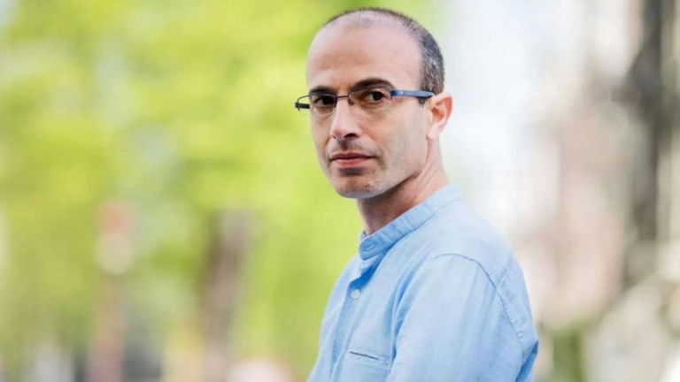 Yuval Noah Harari, experto tecnológico e historiador, confirma lo que muchos piensan: "Nos harán pensar que nuestro amigo robótico tiene conciencia"