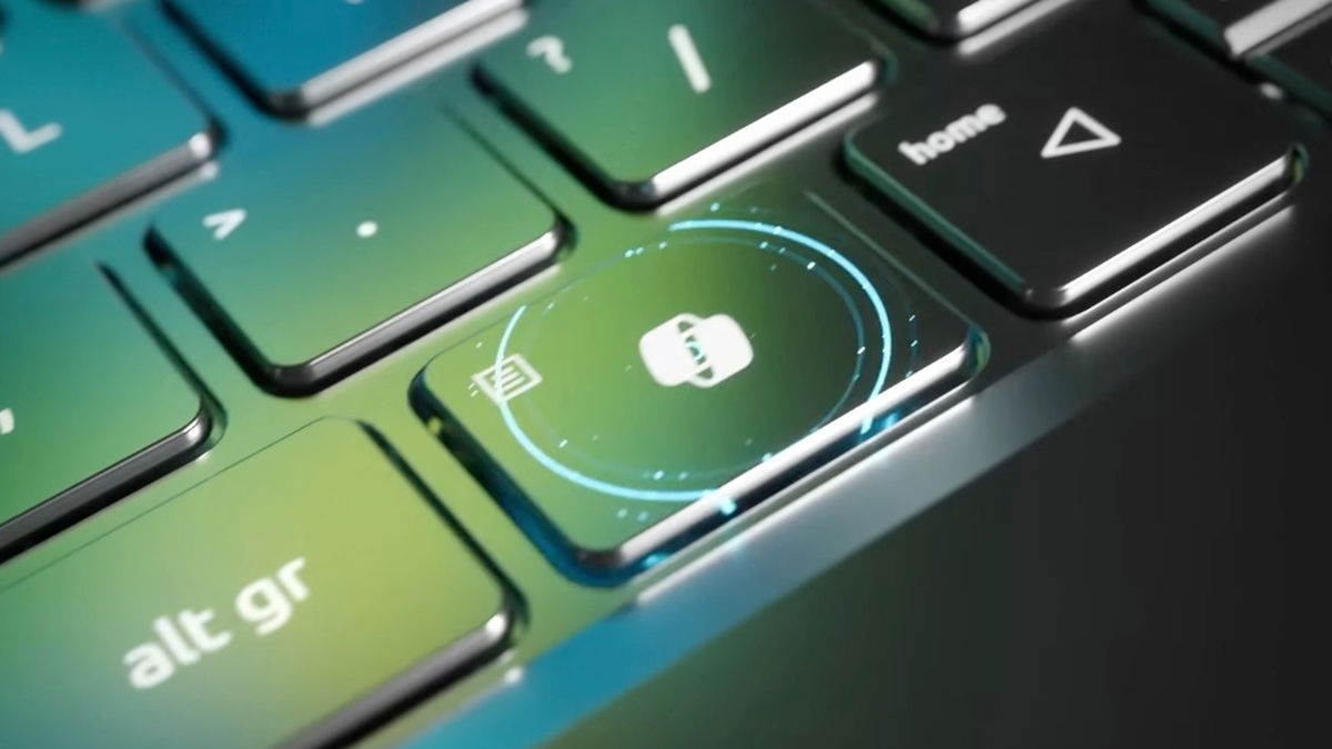 Perfecto para teletrabajo y estudiantes y hoy solo cuesta 549 euros: portátil con Ryzen 7, 16 GB de RAM y 512 GB de SSD