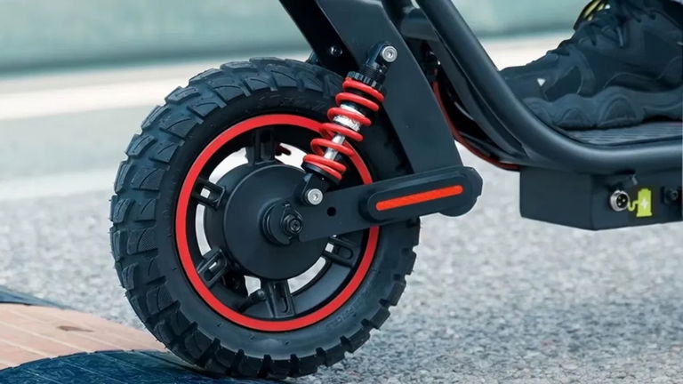 Por menos de 400 euros este patinete eléctrico es un chollo: tiene autonomía para 60 kilómetros y motor de 800 W