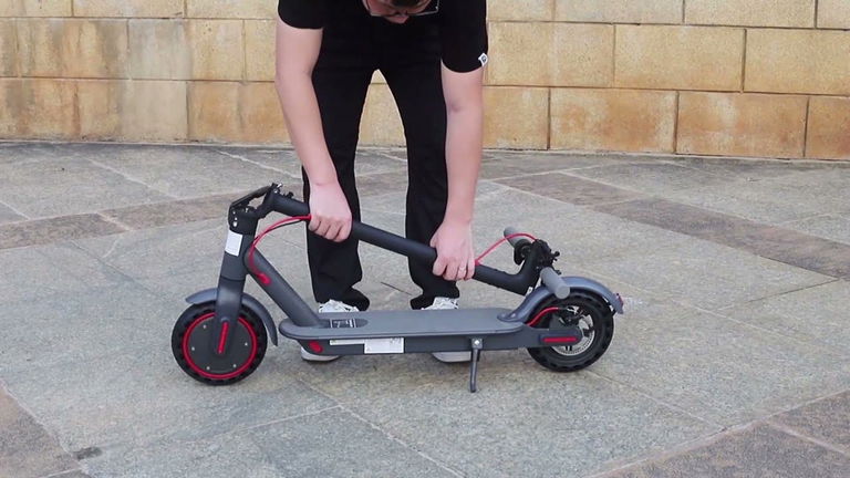 Este es el patinete eléctrico más barato del mercado: puede recorrer 35 kilómetros y no cuesta ni 140 euros