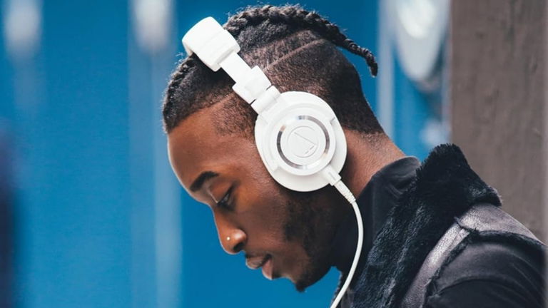 Sonido de alta gama con 50h de batería: así son estos cascos Bluetooth de Audio-Technica en oferta