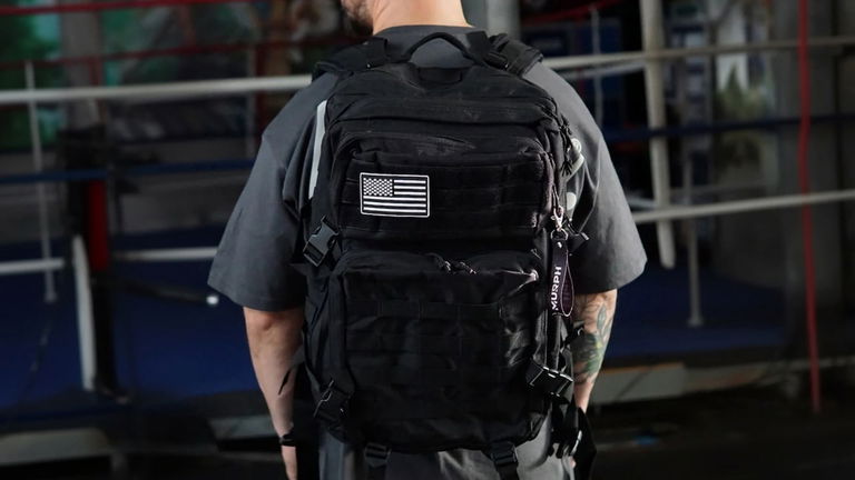 La mochila táctica viral que lo está petando en AliExpress: cuesta 18 euros y está volando por la Vuelta al Cole