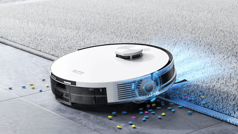 Este valoradísimo robot aspirador con vaciado automático es tan barato que tendrás que mirar su precio dos veces